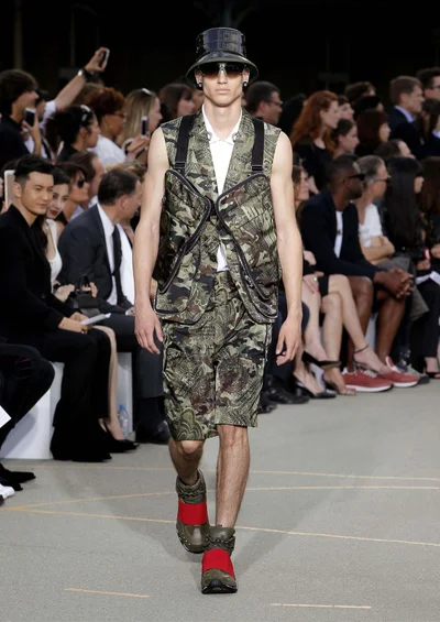Look 38